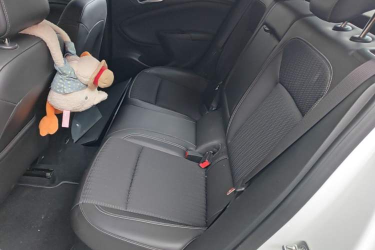 Used Buick Verano 2016 Hatchback 15S Automatic Leading Model Left Rear Seat