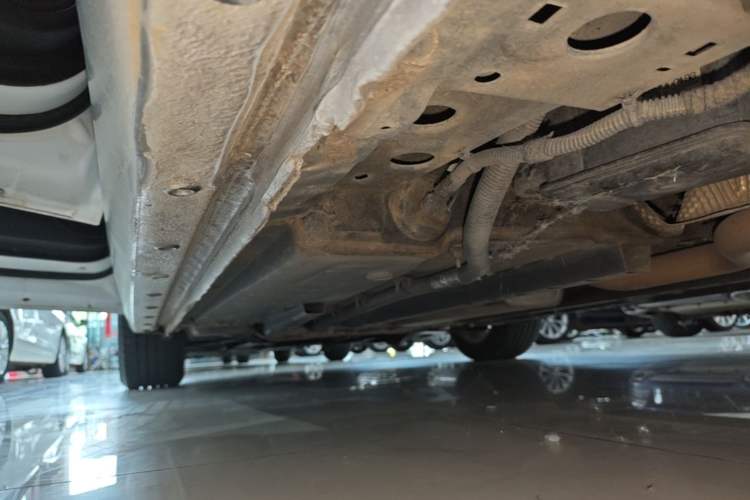 Used Buick Verano 2016 Hatchback 15S Automatic Ambition Model Left Side Sill