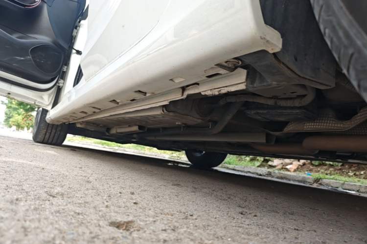 Used Buick Verano 2016 Two-Door GS 20T Dual-Clutch Haoting Sporty Model Left Side Sill