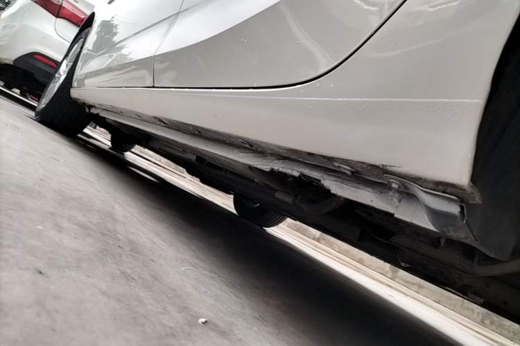 Used Buick Verano 2016 Hatchback 15S Automatic Ambition Model Left Side Sill