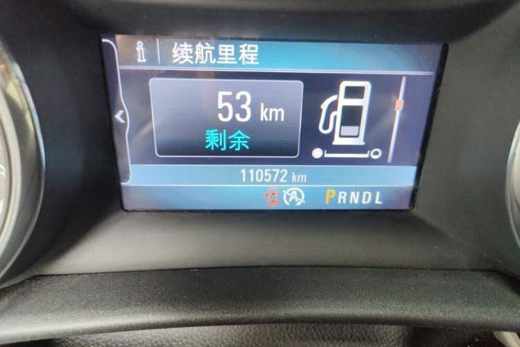 Used Buick Verano 2016 Hatchback 15S Automatic Leading Model Odometer Close Up