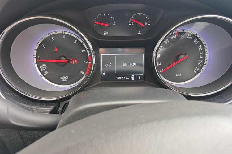 Used Buick Verano 2016 Hatchback 15S Automatic Ambition Model Odometer Close Up