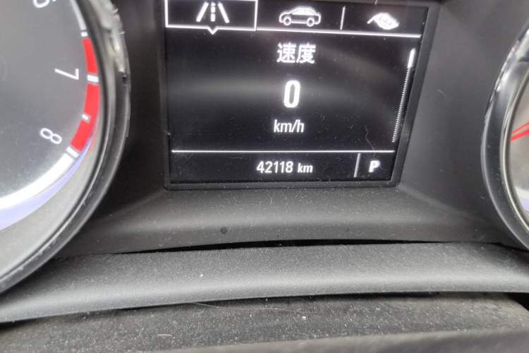 Used Buick Verano 2016 Two-Door GS 20T Dual-Clutch Haoting Sporty Model Odometer Close Up