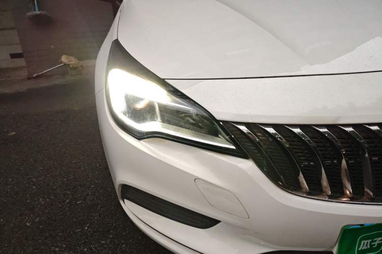 Used Buick Verano 2016 Hatchback 15S Automatic Ambition Model Right Front Headlight