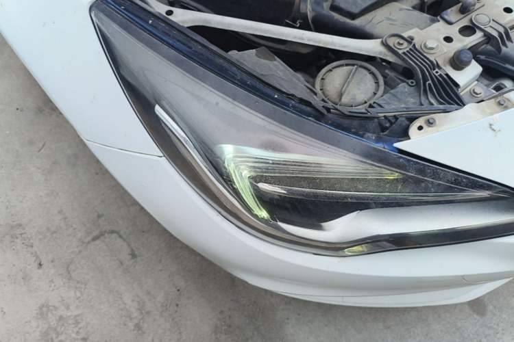Used Buick Verano 2016 Hatchback 15S Automatic Ambition Model Right Front Headlight