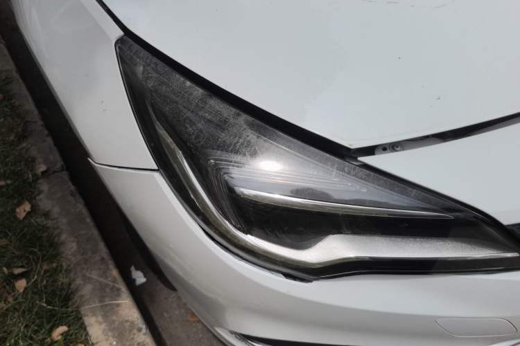 Used Buick Verano 2016 Two-Door GS 20T Dual-Clutch Haoting Sporty Model Right Front Headlight