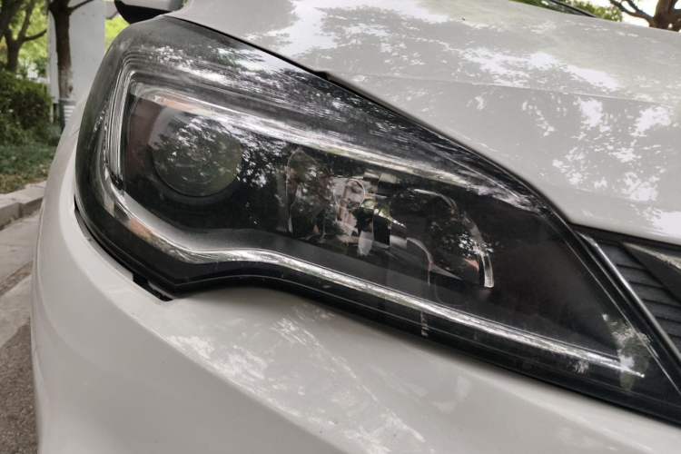 Used Buick Verano 2016 Hatchback 15S Automatic Ambition Model Right Front Headlight