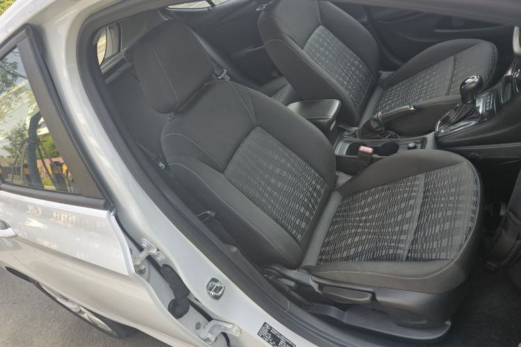 Used Buick Verano 2016 Hatchback 15S Automatic Ambition Model Right Front Seat