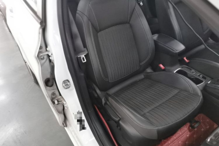 Used Buick Verano 2016 Hatchback 15S Automatic Leading Model Right Front Seat