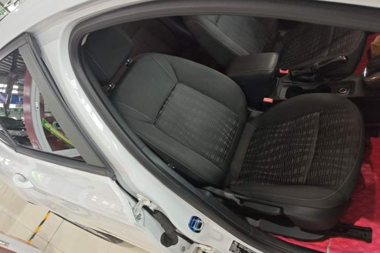Used Buick Verano 2016 Hatchback 15S Automatic Ambition Model Right Front Seat