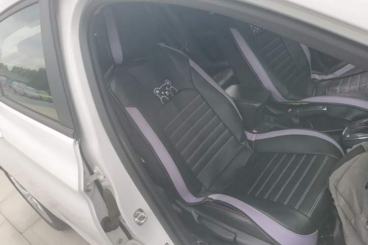 Used Buick Verano 2016 Hatchback 15S Automatic Ambition Model Right Front Seat