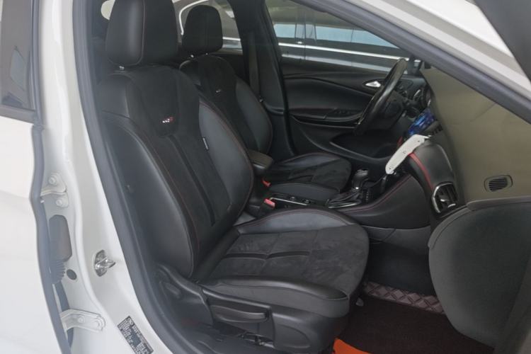 Used Buick Verano 2016 Hatchback GS 20T Dual-Clutch Passionate Sporty Model Right Front Seat