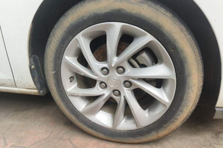 Used Buick Verano 2016 Hatchback 15S Automatic Leading Model Right Front Wheel Hub