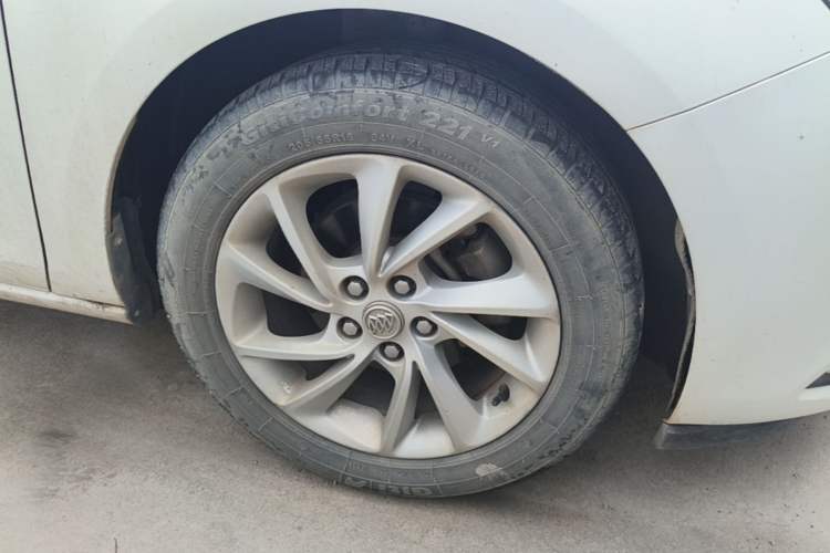 Used Buick Verano 2016 Hatchback 15S Automatic Ambition Model Right Front Wheel Hub