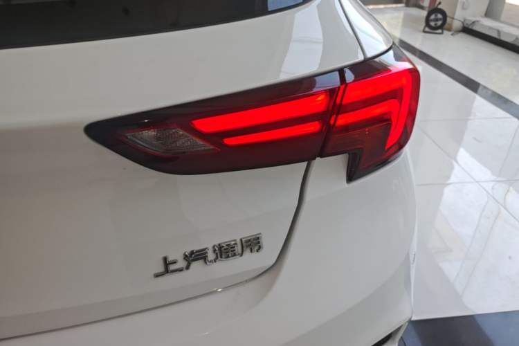 Used Buick Verano 2016 Hatchback GS 20T Dual-Clutch Passionate Sporty Model Right Rear Taillight