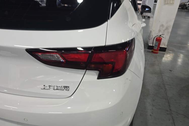 Used Buick Verano 2016 Hatchback 15S Automatic Ambition Model Right Rear Taillight