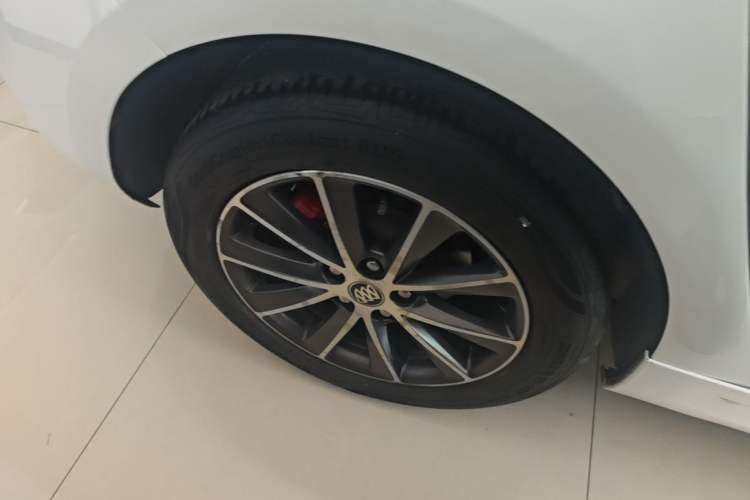 Used Buick Verano 2016 Hatchback GS 20T Dual-Clutch Passionate Sporty Model Right Rear Wheel Hub