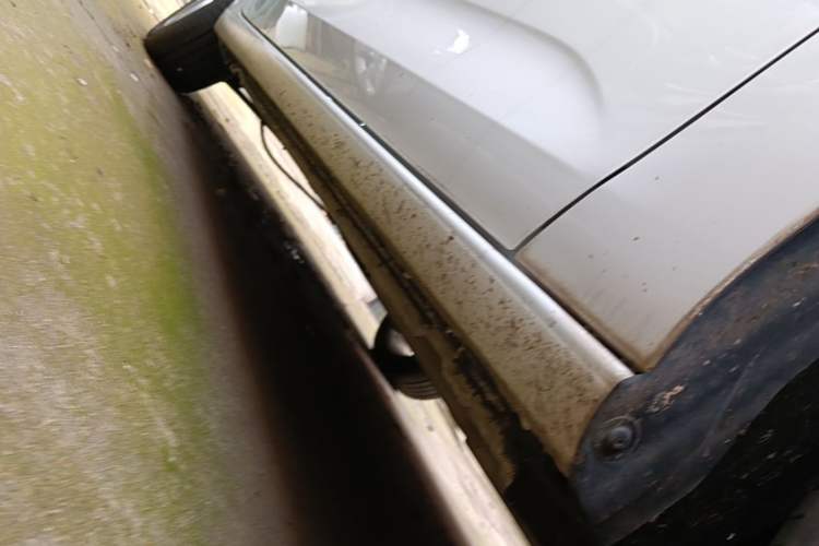Used Buick Verano 2016 Hatchback 15S Automatic Ambition Model Right Side Sill