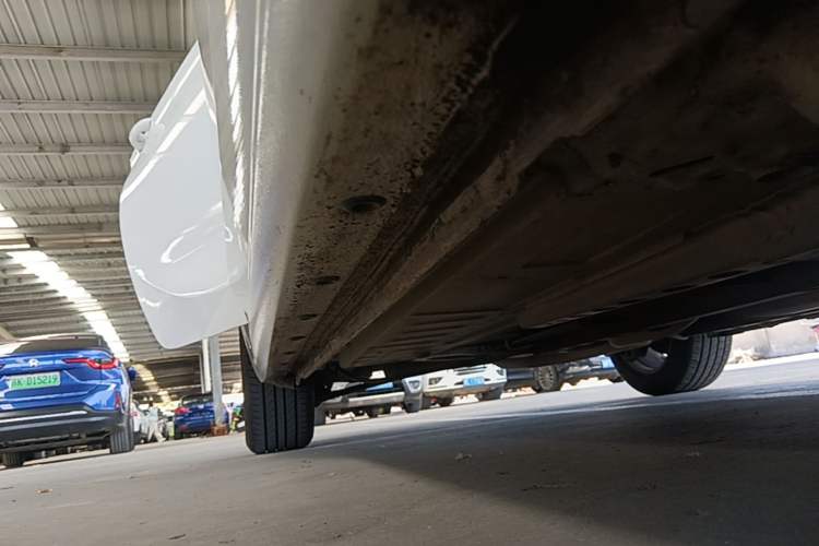 Used Buick Verano 2016 Hatchback 15S Automatic Ambition Model Right Side Sill