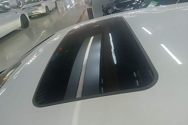 Used Buick Verano 2016 Hatchback 15S Automatic Ambition Model Roof