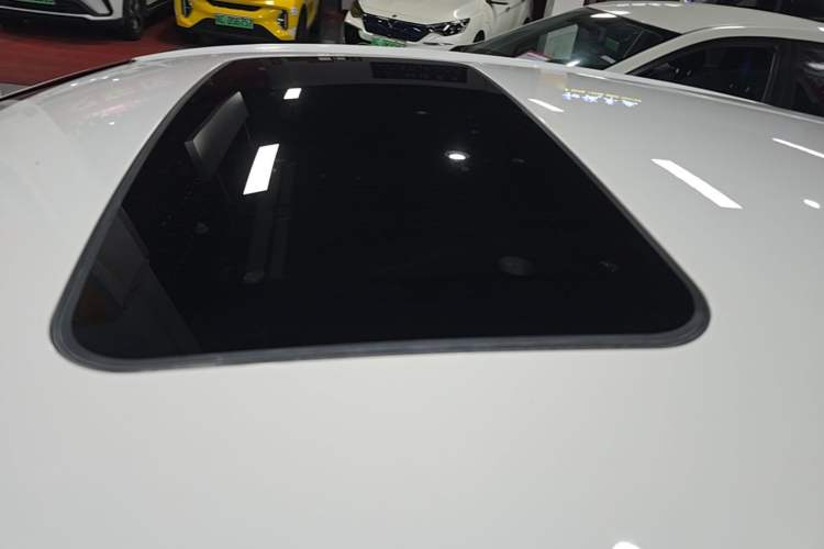 Used Buick Verano 2016 Hatchback 15S Automatic Ambition Model Roof