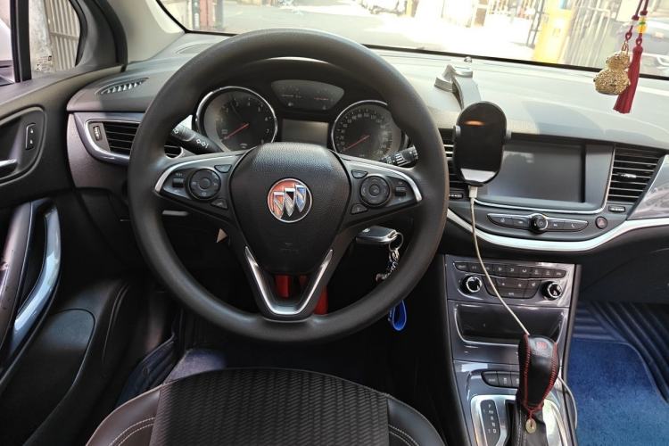 Used Buick Verano 2016 Hatchback 15S Automatic Leading Model Steering Wheel