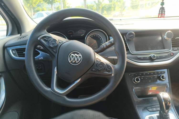 Used Buick Verano 2016 Hatchback 15S Automatic Leading Model Steering Wheel