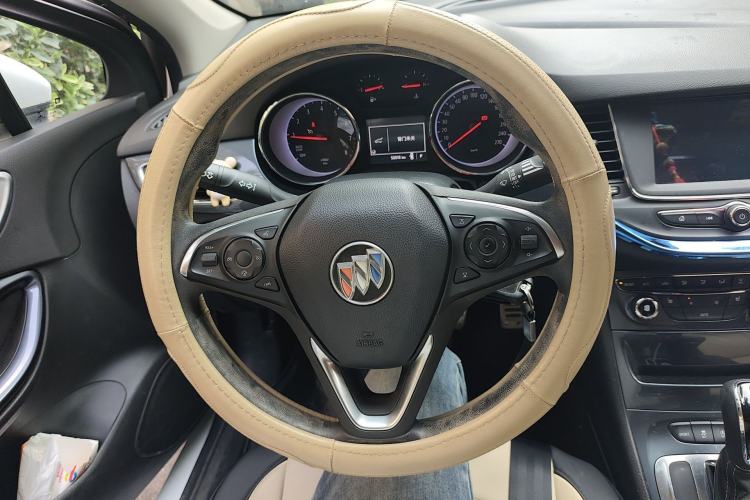 Used Buick Verano 2016 Hatchback 15S Automatic Leading Model Steering Wheel