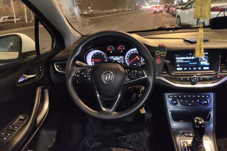 Used Buick Verano 2016 Hatchback 15S Automatic Leading Model Steering Wheel