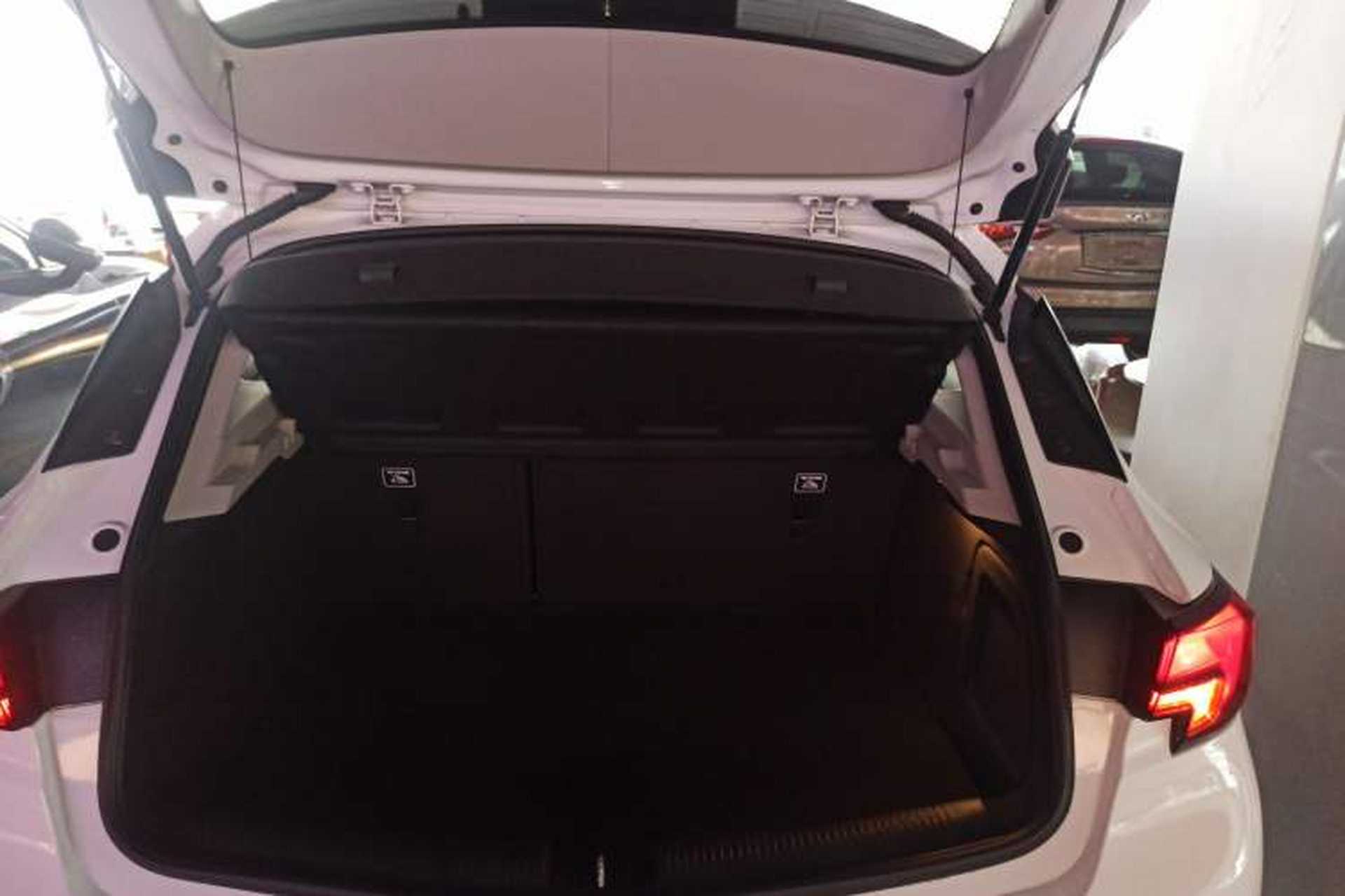 Used Buick Verano 2016 Hatchback 15S Automatic Ambition Model Trunk