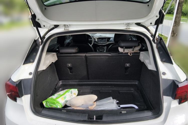 Used Buick Verano 2016 Hatchback 15S Automatic Leading Model Trunk
