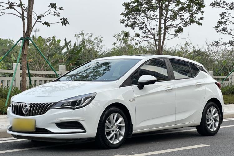 Ojetý Buick Verano 2016 Hatchback 15S Automatic Ambition Model Guazi used car, China used car export, Used car for sale, Used  cars, Cheapest cars for sale