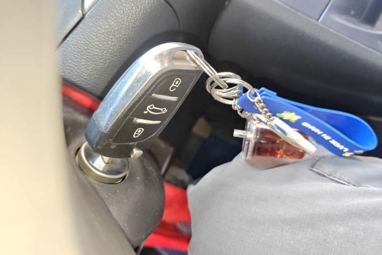 Used Buick Verano 2016 Hatchback 15S Automatic Leading Model Vehicle Key