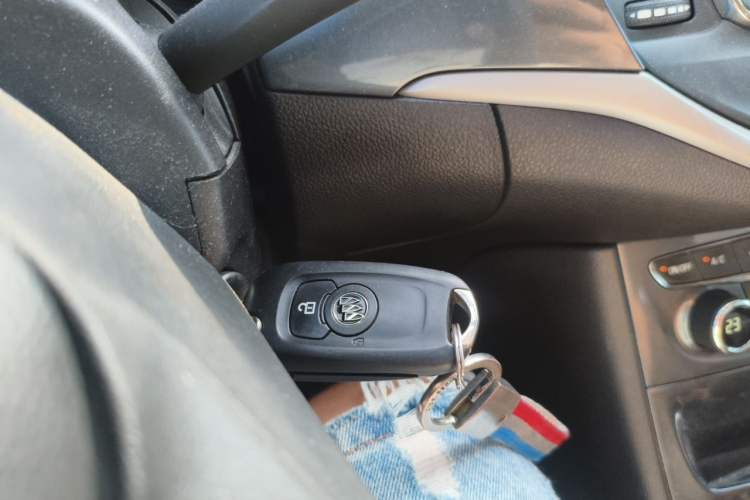 Used Buick Verano 2016 Hatchback 15S Automatic Leading Model Vehicle Key