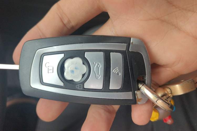 Used Buick Verano 2016 Hatchback 15S Automatic Leading Model Vehicle Key