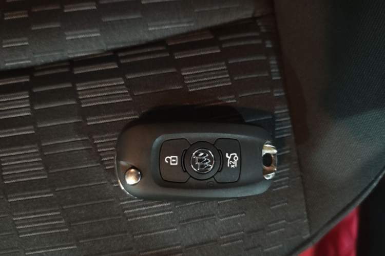 Used Buick Verano 2016 Hatchback 15S Automatic Ambition Model Vehicle Key