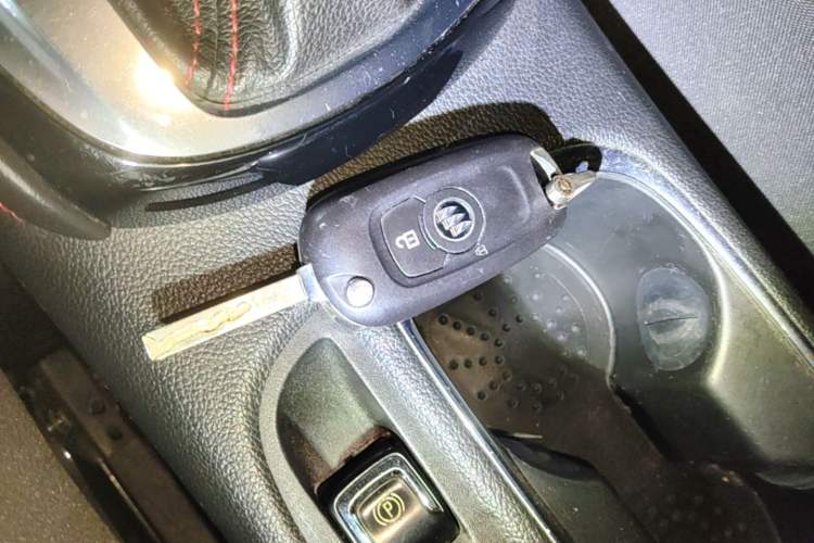 Used Buick Verano 2016 Two-Door GS 20T Dual-Clutch Haoting Sporty Model Vehicle Key