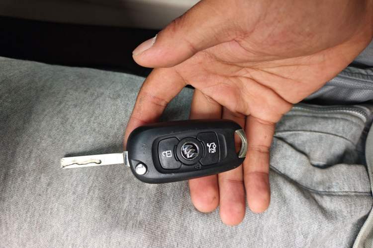 Used Buick Verano 2016 Hatchback 15S Automatic Leading Model Vehicle Key
