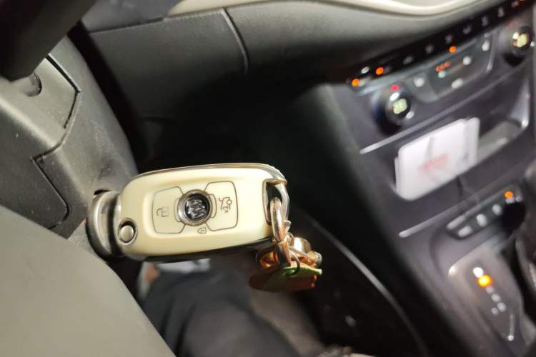 Used Buick Verano 2016 Hatchback 15S Automatic Leading Model Vehicle Key
