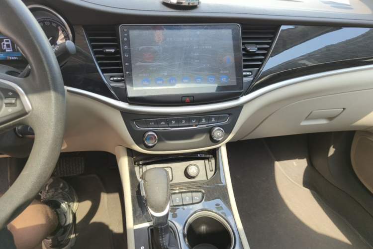 Used Buick Verano 2017 Sedan 15S Automatic Leading Model Audio And AC Panel