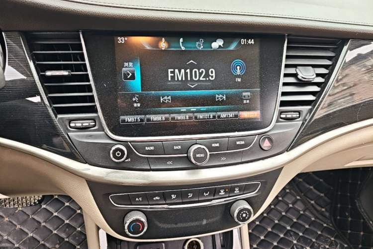 Used Buick Verano 2017 Sedan 15S Automatic Leading Model Audio And AC Panel