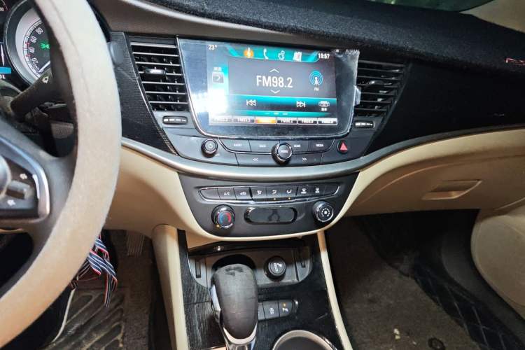 Used Buick Verano 2017 Sedan 15S Automatic Leading Model Audio And AC Panel