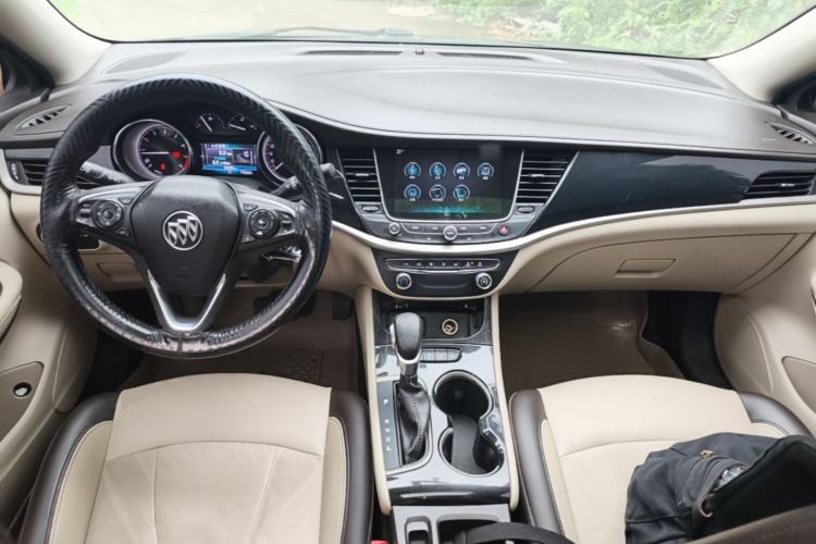 Used Buick Verano 2017 Sedan 15S Automatic Leading Model Center Console