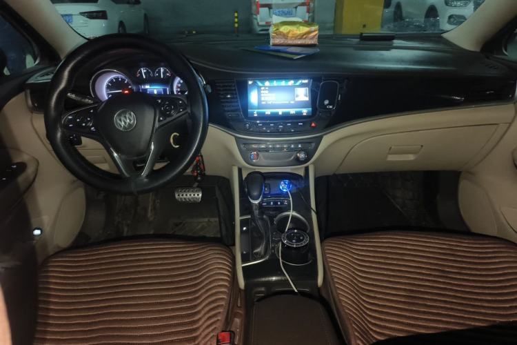 Used Buick Verano 2017 Sedan 15S Automatic Leading Model Center Console