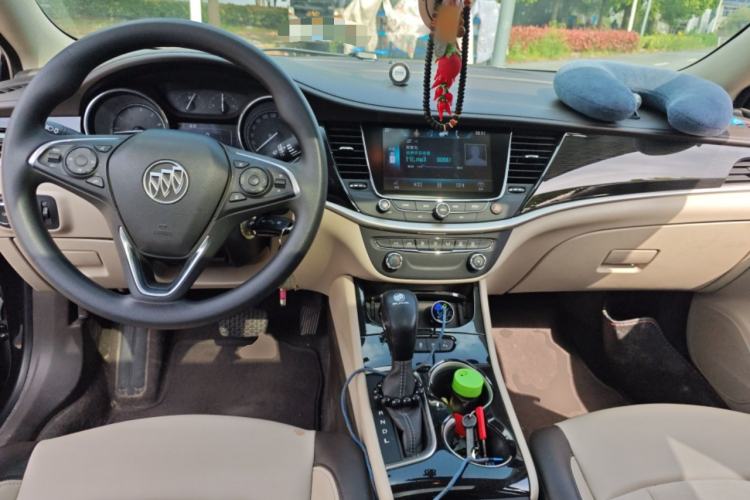 Used Buick Verano 2017 Sedan 15S Automatic Leading Model Center Console