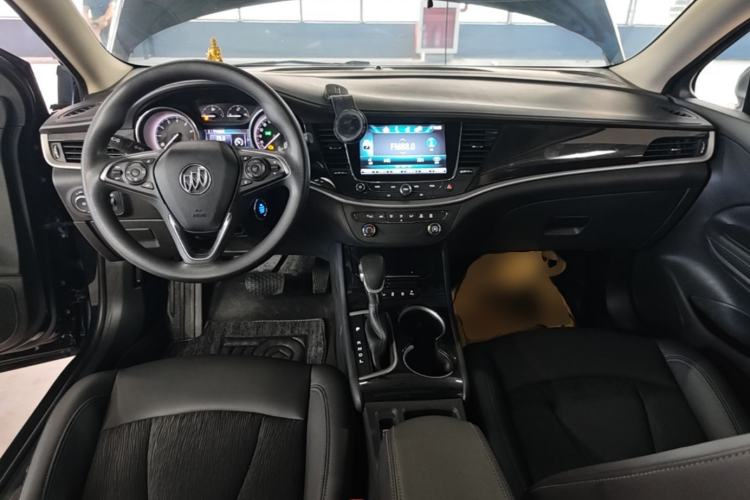 Used Buick Verano 2017 Sedan 20T Dual-Clutch Leading Model Center Console