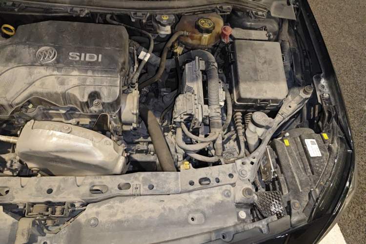 Used Buick Verano 2017 Sedan 15S Automatic Leading Model Engine Bay Left
