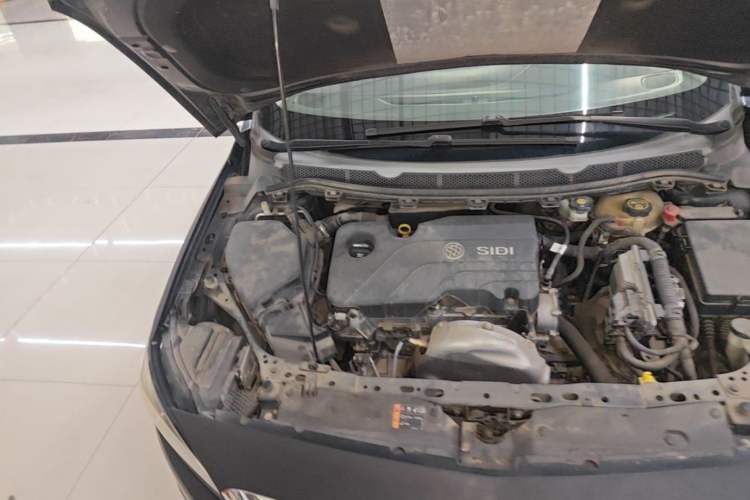 Used Buick Verano 2017 Sedan 15S Automatic Entry Model Engine Bay Right