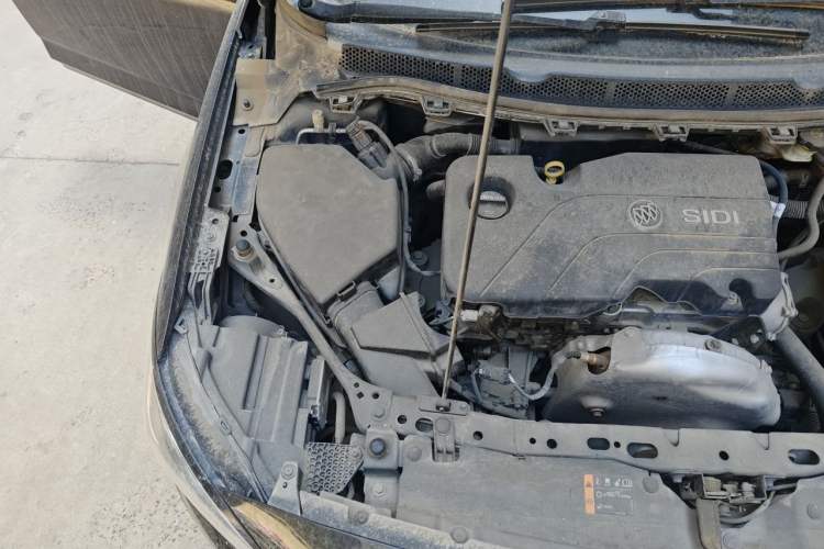 Used Buick Verano 2017 Sedan 15S Automatic Leading Model Engine Bay Right