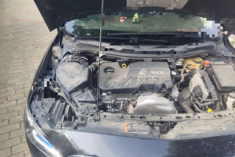Used Buick Verano 2017 Sedan 15S Automatic Entry Model Engine Bay Right